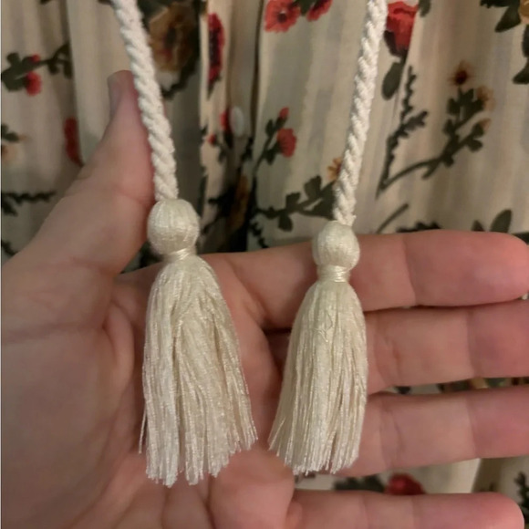 Ellison‎ Womens Medium Floral Blouse Tassel Ties Hidden Buttons Sheer Pinstripe - Picture 2 of 9